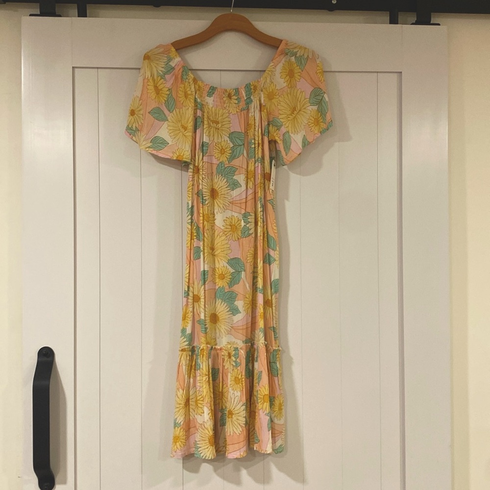 NWT Billabong Sunflower Dress 🌻